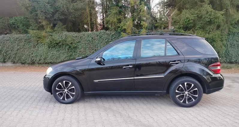 Mercedes-Benz ML cena 31900 przebieg: 240000, rok produkcji 2007 z Koziegłowy małe 92